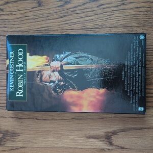 Kevin Costner Is Robin Hood Prince Of Thieves VHS Tape Vintage 1991 Movie Film